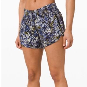 Lululemon tracker shorts